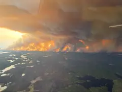 Billowing smoke from Canadian wildfires wafts into the U.S.